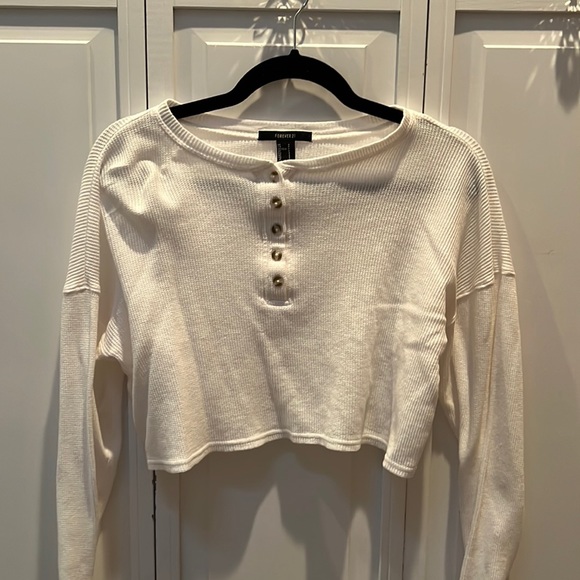 Forever 21 Tops - Forever 21 white knit cropped long sleeve